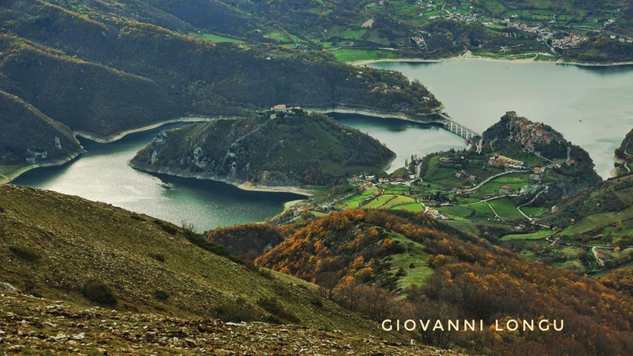 La Terrazza Sul Lago Turano Castel di Tora Exteriér fotografie