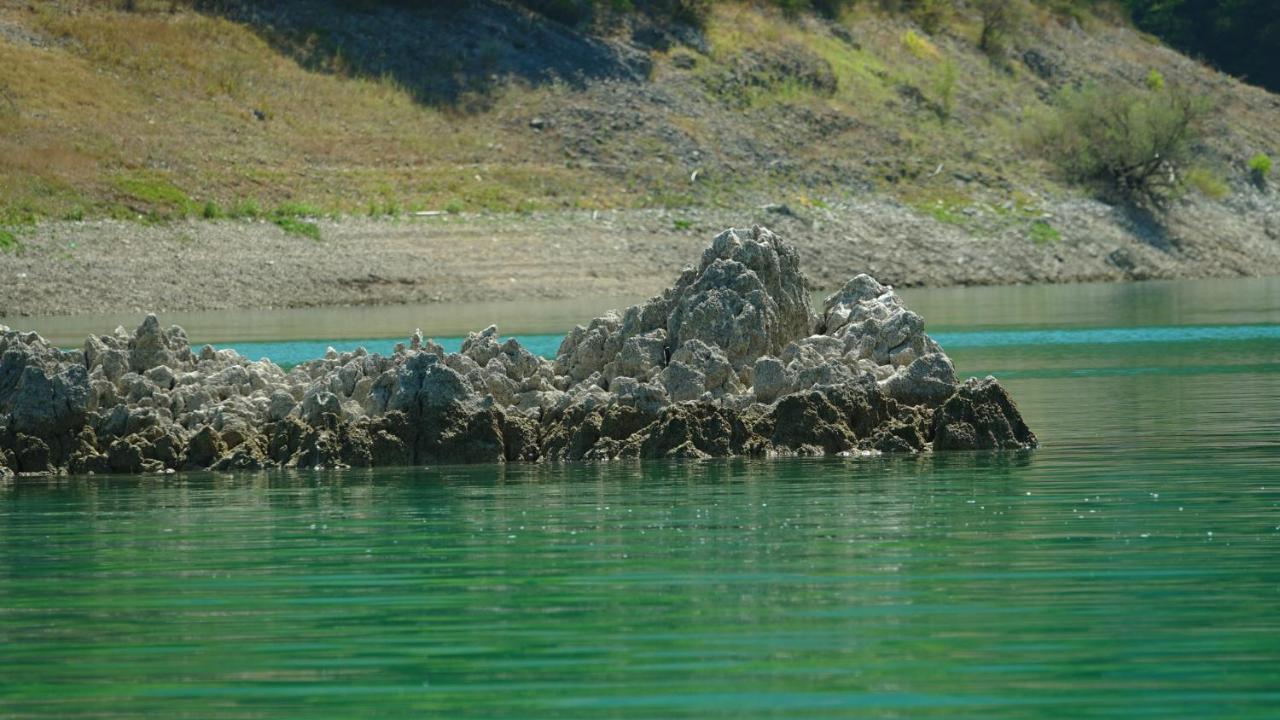 La Terrazza Sul Lago Turano Castel di Tora Exteriér fotografie