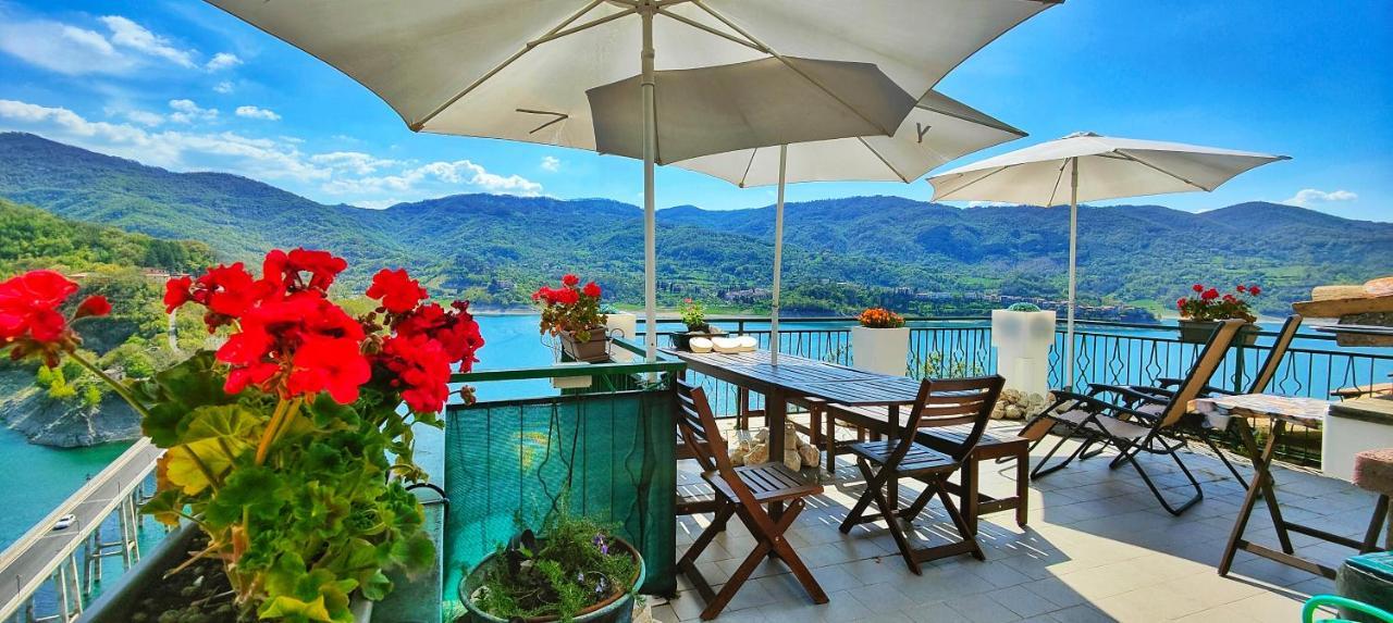 La Terrazza Sul Lago Turano Castel di Tora Exteriér fotografie